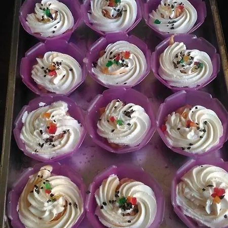 Rosy فندق 2*