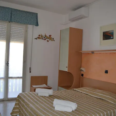 Rosy Bellaria – Igea Marina