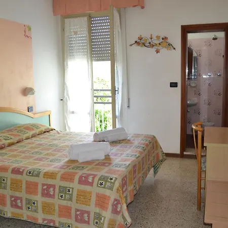 Rosy 2* Bellaria – Igea Marina