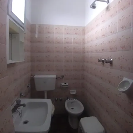 Rosy 2* 벨레지아아지마리나