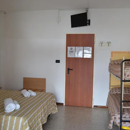 Hotel Rosy 2*