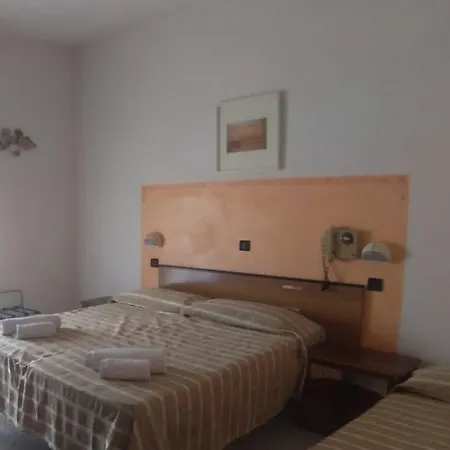 Rosy Hotel